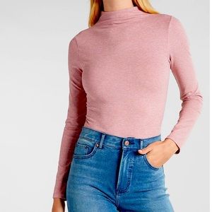 Express Body Contour Top NWT